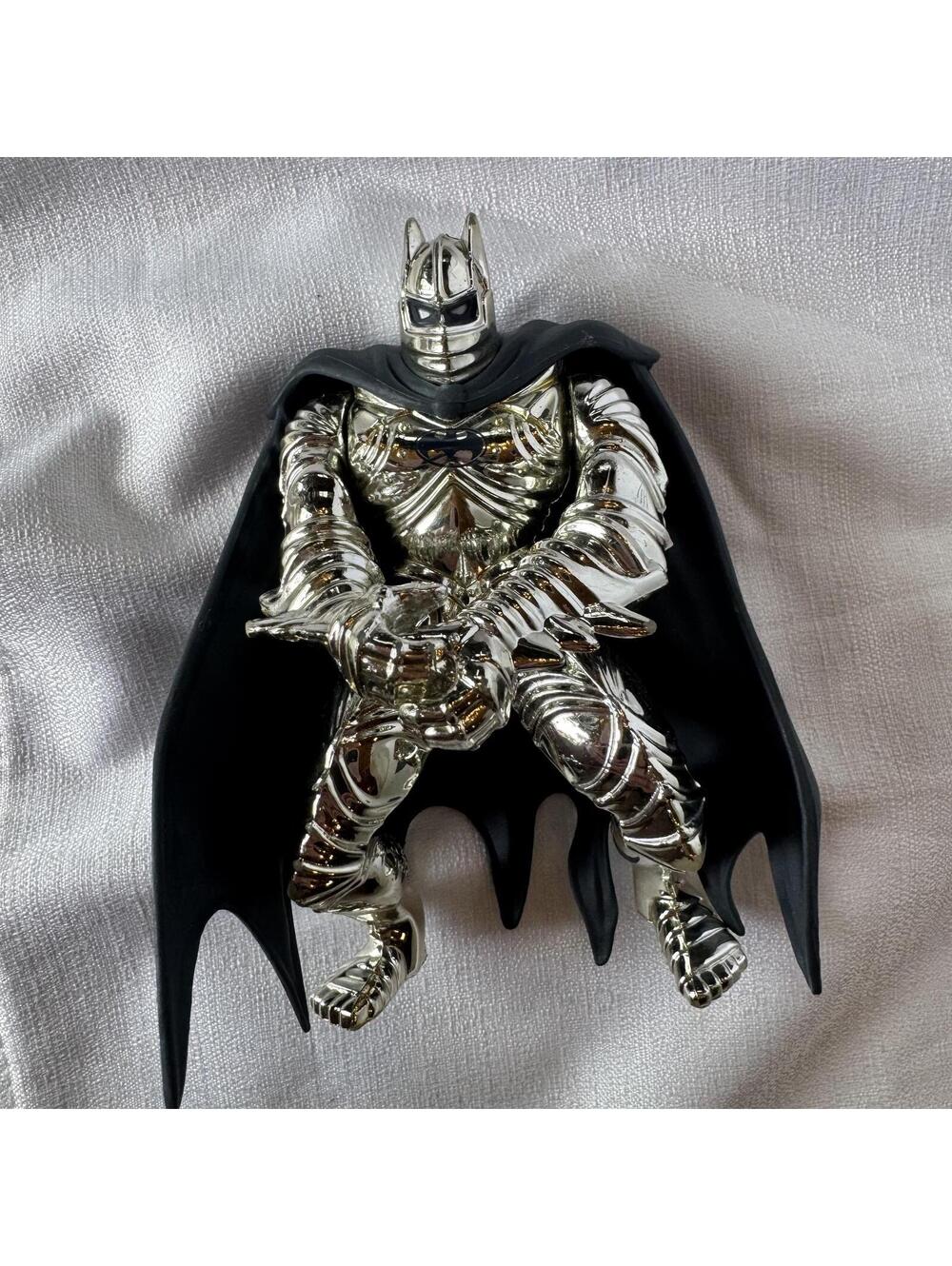 VTG Batman Action Figures Lot of 7 Gold Knight Batman Forever‎ Manta Ray Kenner - Picture 3 of 4